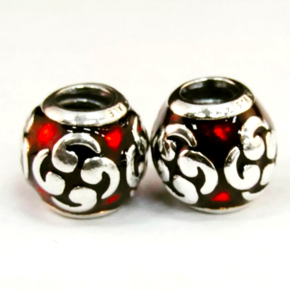 Authentic Pandora charms " red Zen" #790491EN like new guarantee